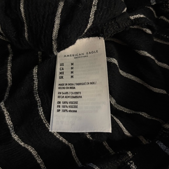 American Eagle Striped Shorts - Picture 6 of 6